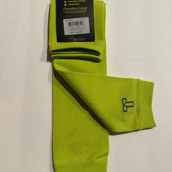 Threshold Athletic Arm Sleeves Lime Punch - Picture 1 of 2